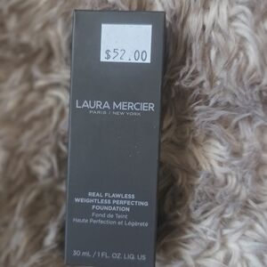 Laura Mercier Real Flawless Foundation